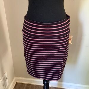 NWT decree black and laanderish stretch stripe mini skirt size L